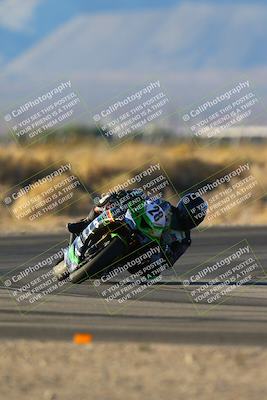 media/Dec-07-2024-CVMA (Sat) [[21c5f1ef85]]/Race 12-Supersport Middleweight/